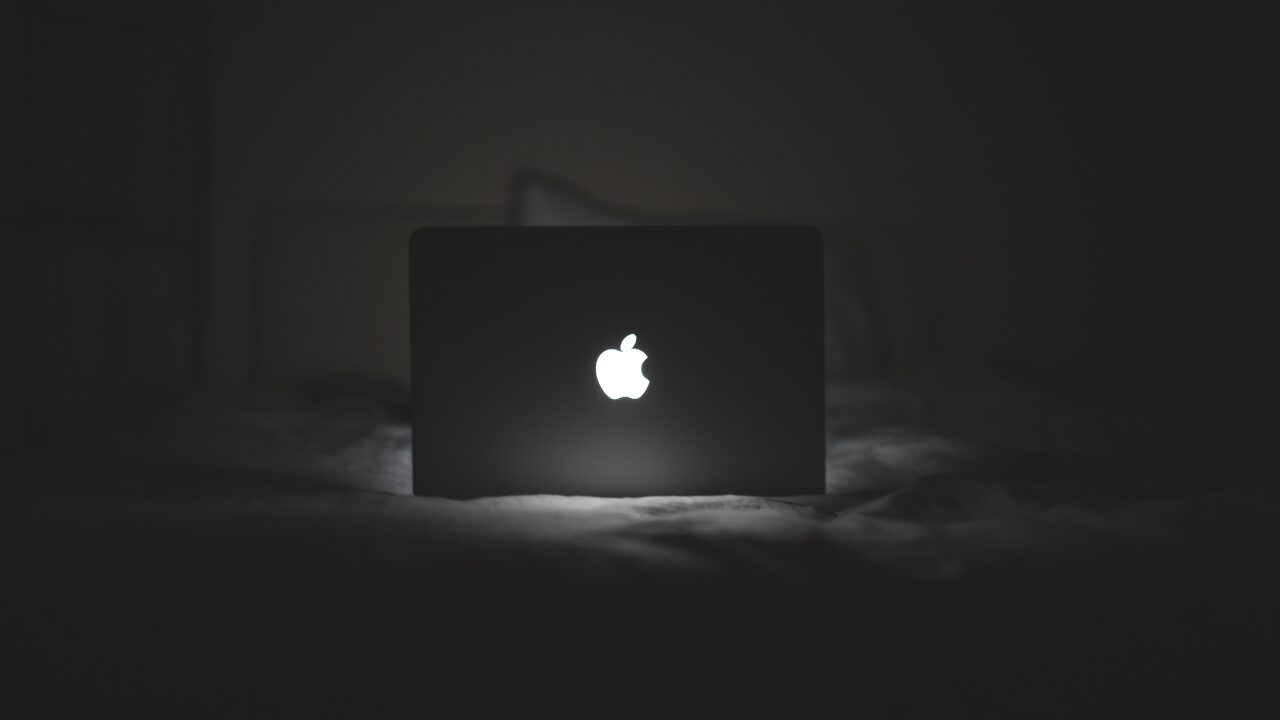 【体験談】MacBook Pro M1が故障…買い替えで気づいたこととUSキーボード・ブラックモデルの魅力